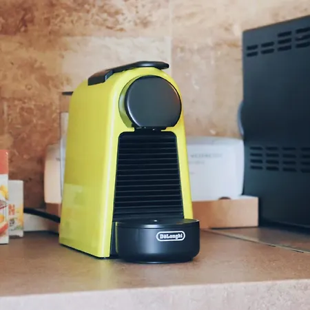 Self Check-in Free Parking Near Metro Stations And Bus Westside S6 Daire