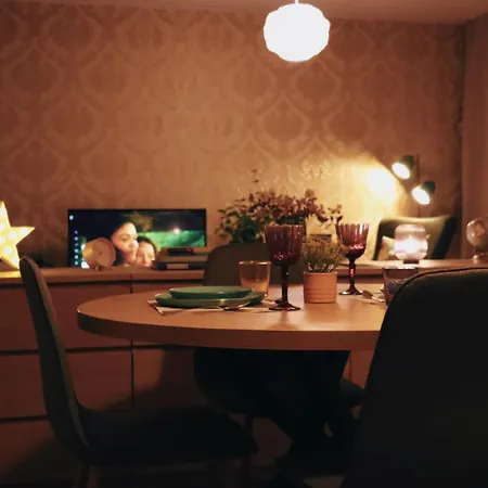 Self Check-in Free Parking Near Metro Stations And Bus Westside S6 Апартаменты *