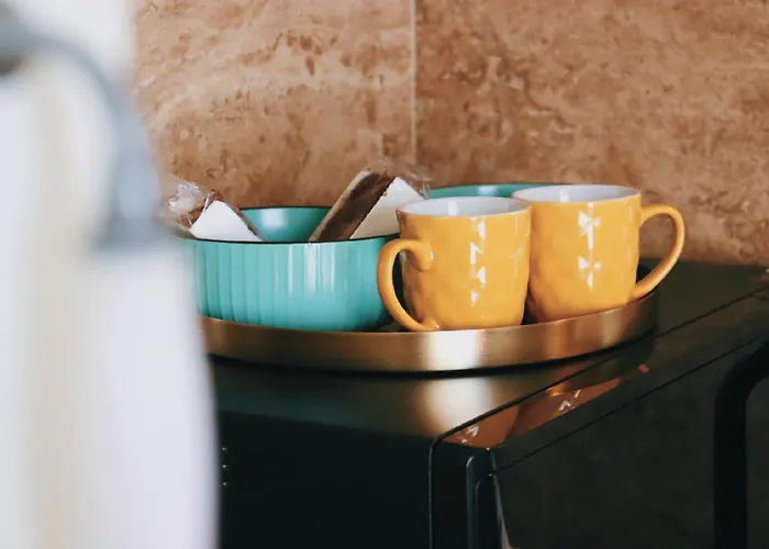 Self Check-in Free Parking Near Metro Stations And Bus Westside S6 Apartment *