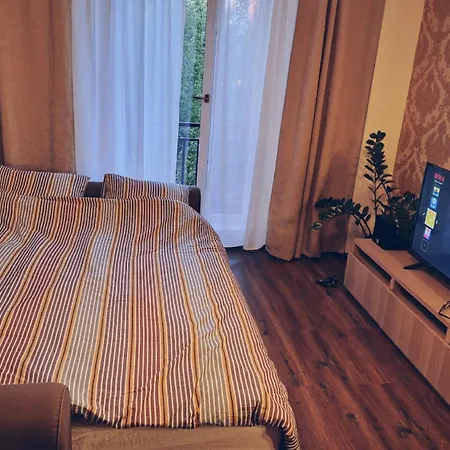 Apartman Self Check-in Free Parking Near Metro Stations And Bus Westside S6 Bukarest